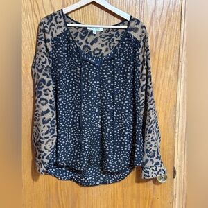 Black Rainn leopard animal print sz large lightweight Packable